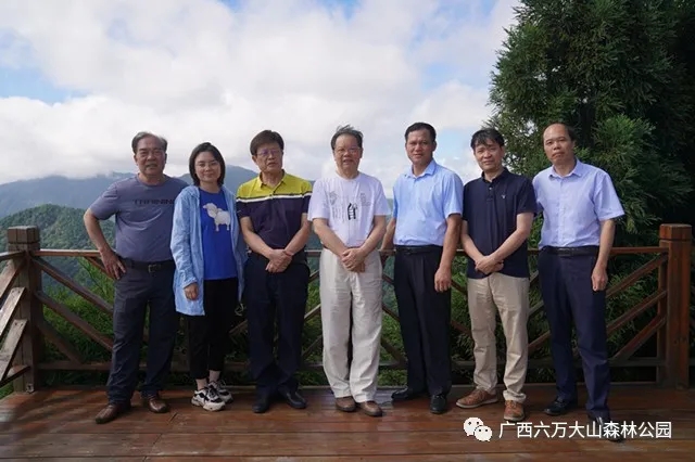 自治区党委原副书记潘琦到六万林场调研指导工作